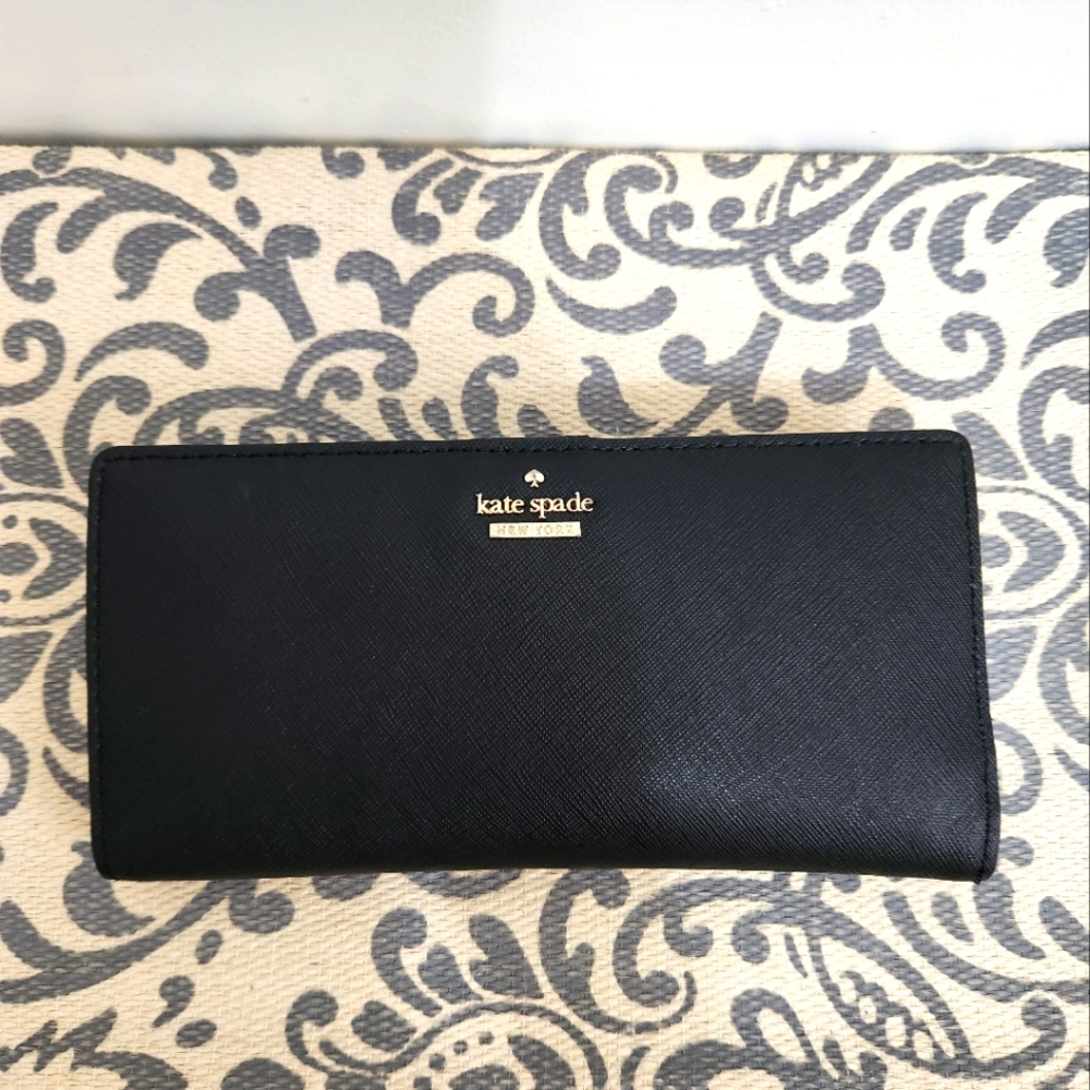 SOLD !!!Kate Spade Black & Gold Wallet/Purse - Picture 1 of 4